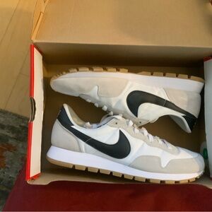 Nike Air Pegasus 83 ‘White Gum’ 11